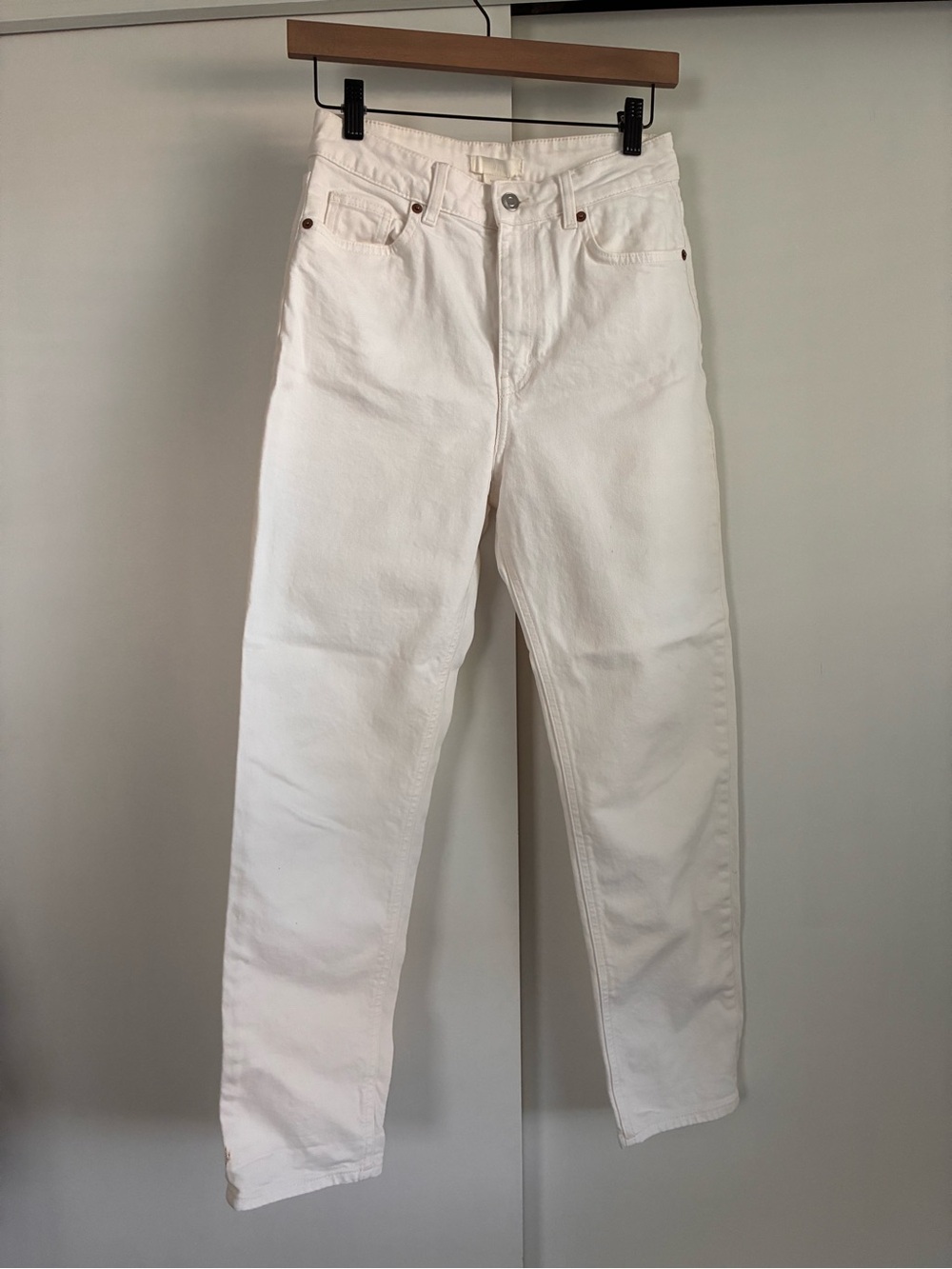 H&M Women’s White Straight Jeans